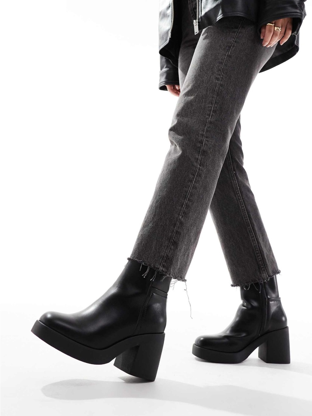 NWOT ASOS Audi Chunky Ankle Boots in Black PU, Size 7